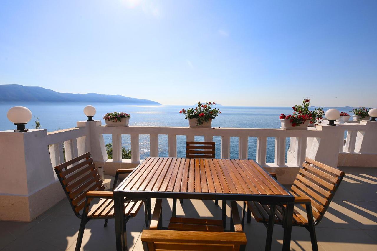 Seascape Villas Vlorë Buitenkant foto